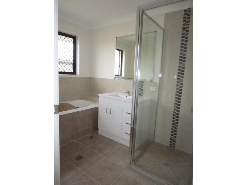 62 Epping Way, Mount Low QLD 4818