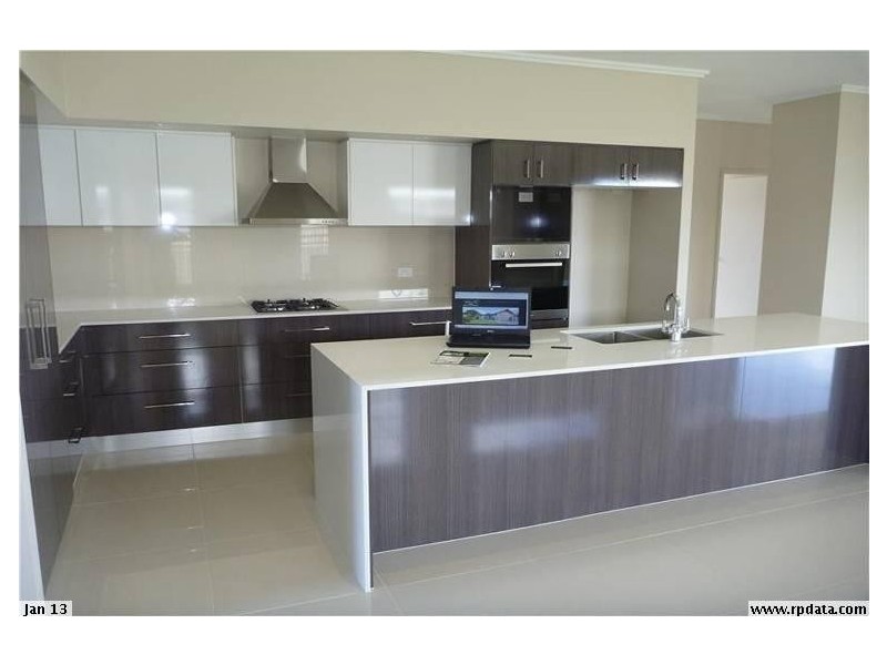 16 Izaro Circuit, Burdell QLD 4818