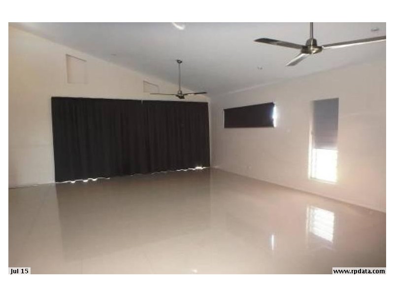 16 Izaro Circuit, Burdell QLD 4818