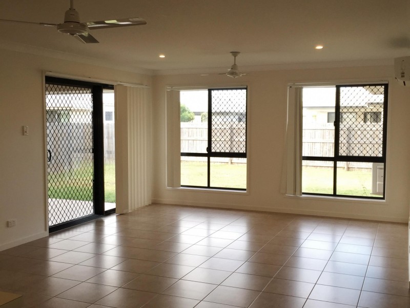 18 Catho Avenue, Mount Low QLD 4818