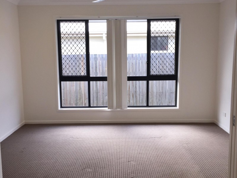 18 Catho Avenue, Mount Low QLD 4818