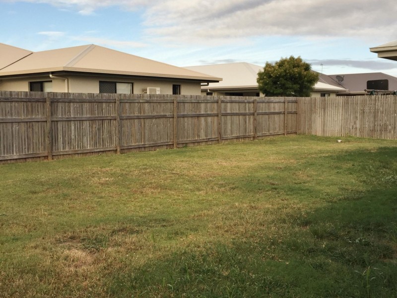 18 Catho Avenue, Mount Low QLD 4818