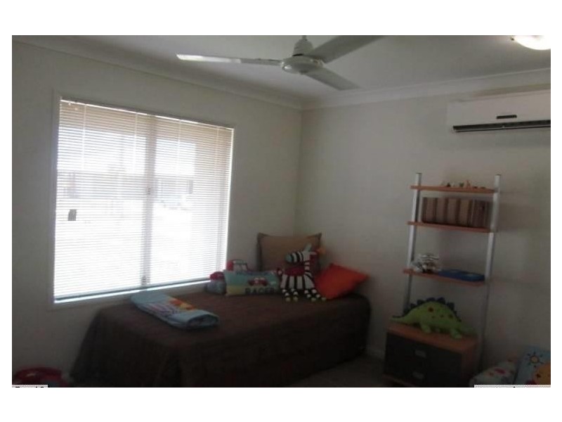 13 Iona Avenue, Burdell QLD 4818