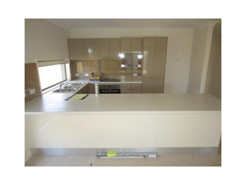 22 Waikiki Terrace, Mount Low QLD 4818