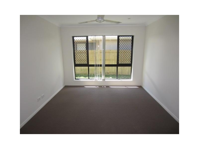 22 Waikiki Terrace, Mount Low QLD 4818