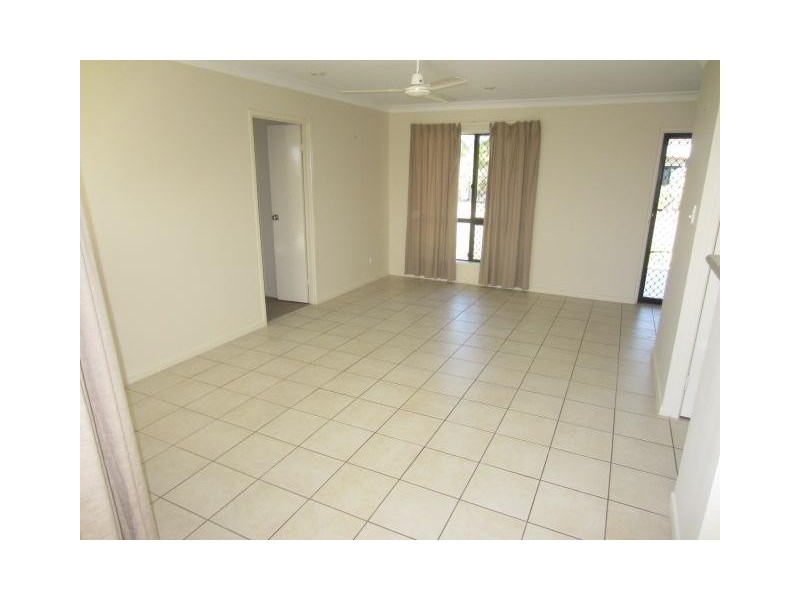 9 Meridian Court, Burdell QLD 4818