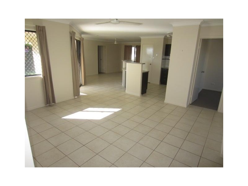 9 Meridian Court, Burdell QLD 4818