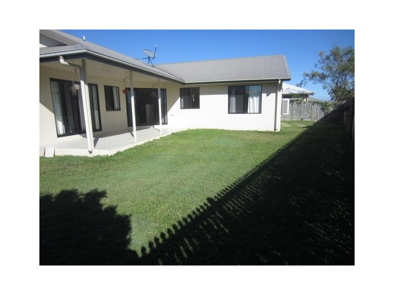 9 Meridian Court, Burdell QLD 4818