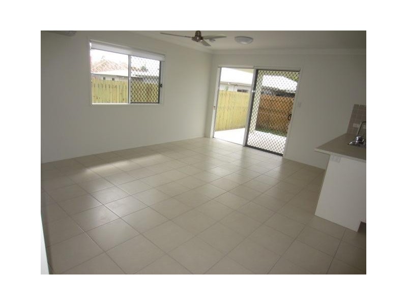 1/9 Halstone Street, Condon QLD 4815