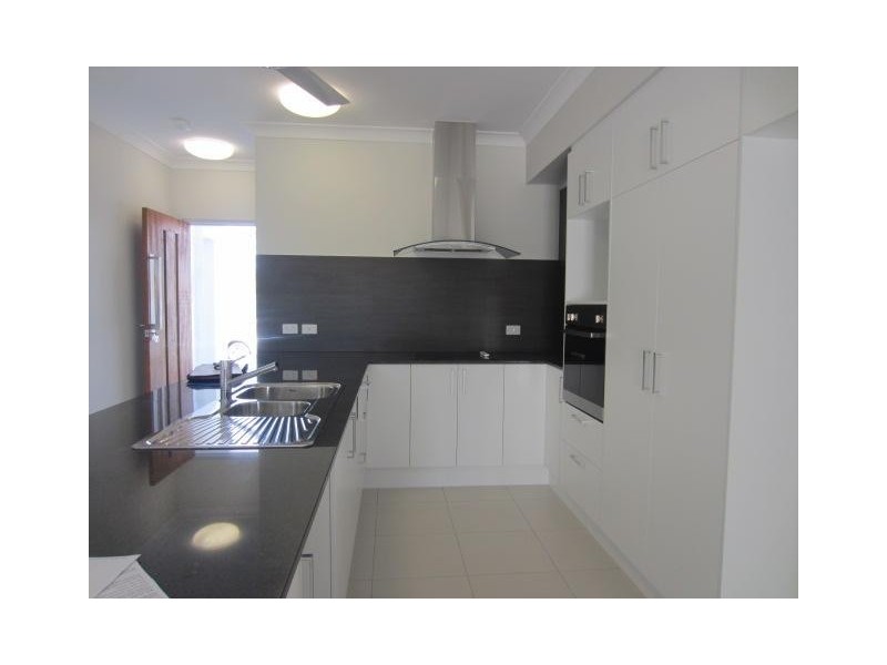 24 Nima Street, Burdell QLD 4818