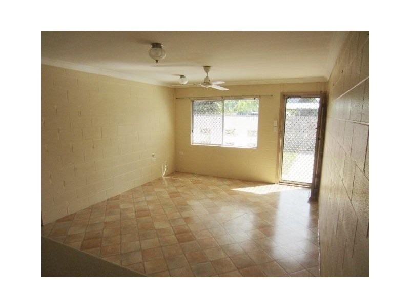 2/13 Shelton Street, Kirwan QLD 4817