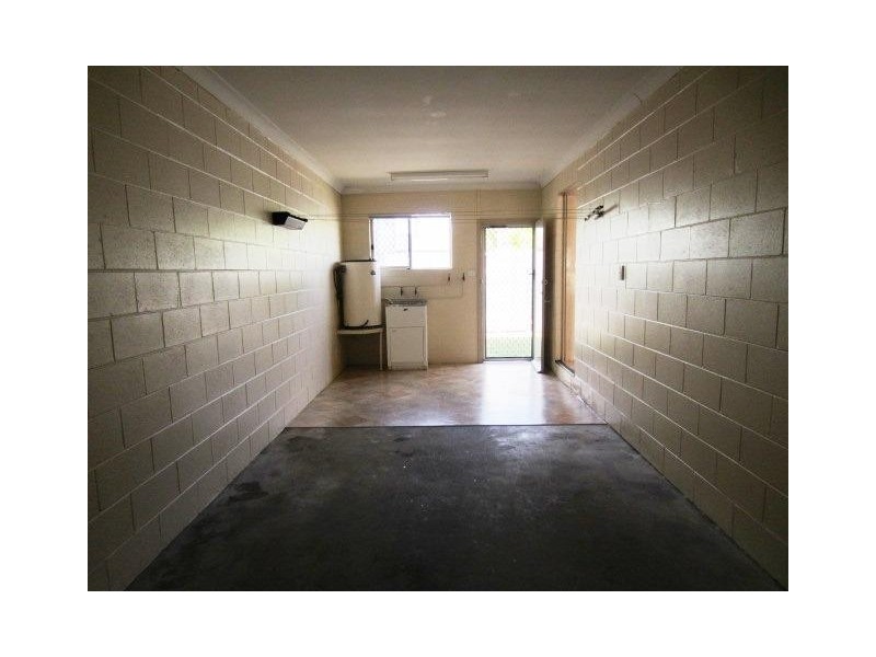 2/13 Shelton Street, Kirwan QLD 4817