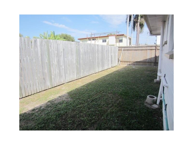 2/13 Shelton Street, Kirwan QLD 4817