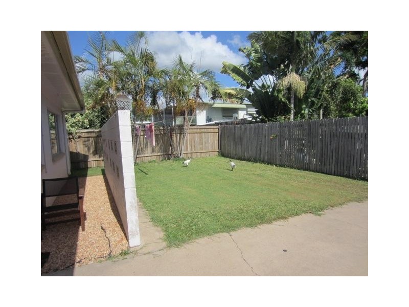 2/13 Shelton Street, Kirwan QLD 4817