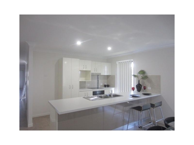 66 Epping Way, Mount Low QLD 4818