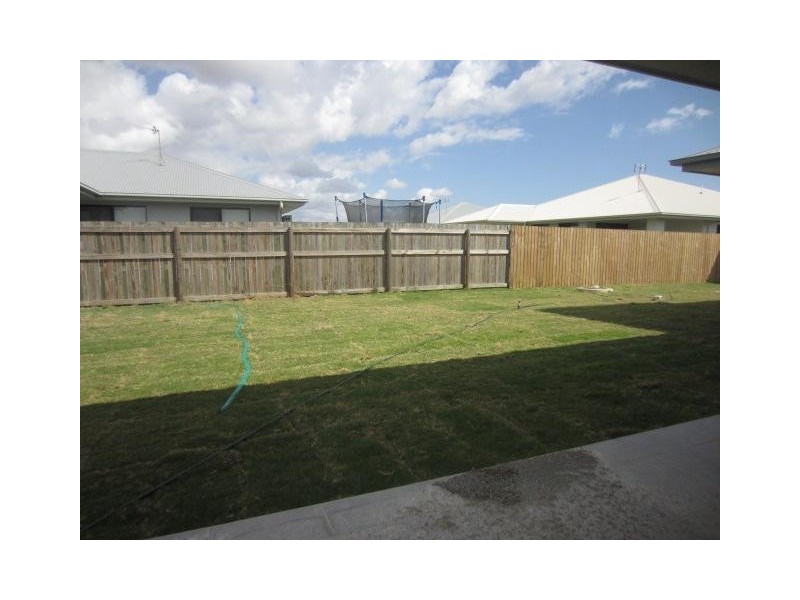 31 Epping Way, Mount Low QLD 4818