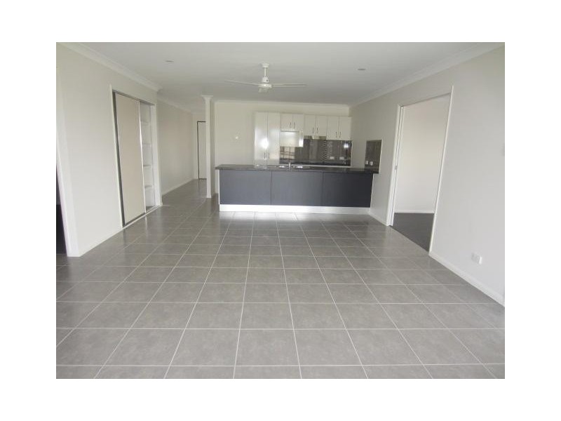 31 Epping Way, Mount Low QLD 4818