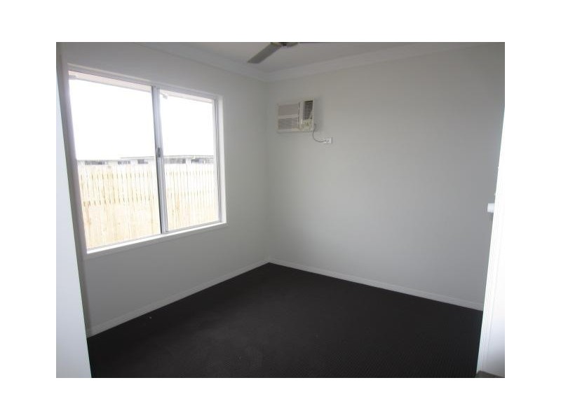 6 Bulla Place, Kelso QLD 4815