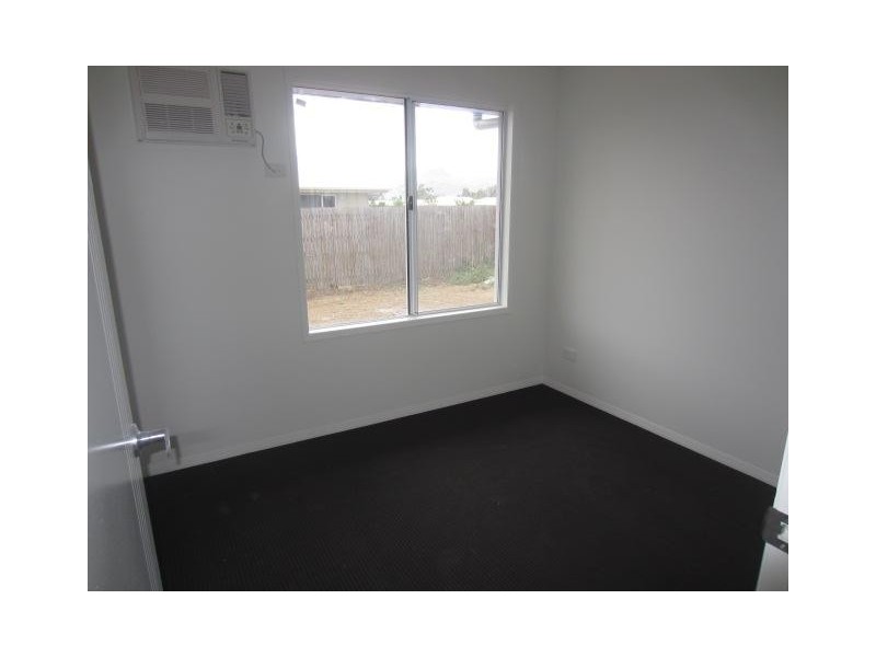 6 Bulla Place, Kelso QLD 4815