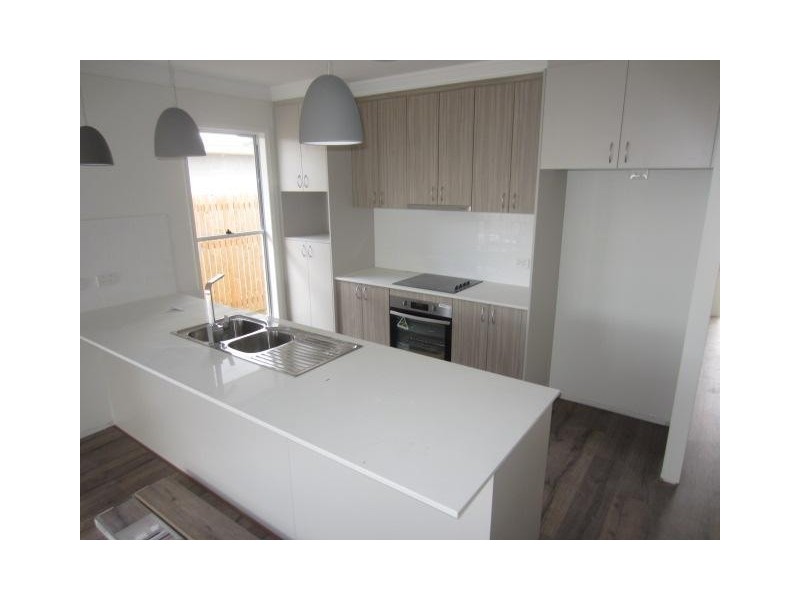 6 Bulla Place, Kelso QLD 4815