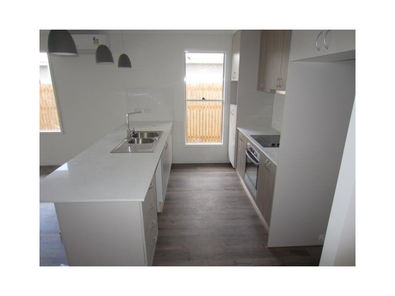 6 Bulla Place, Kelso QLD 4815