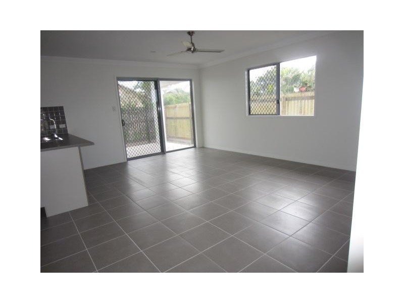 1/24 Limestone Crescent, Condon QLD 4815