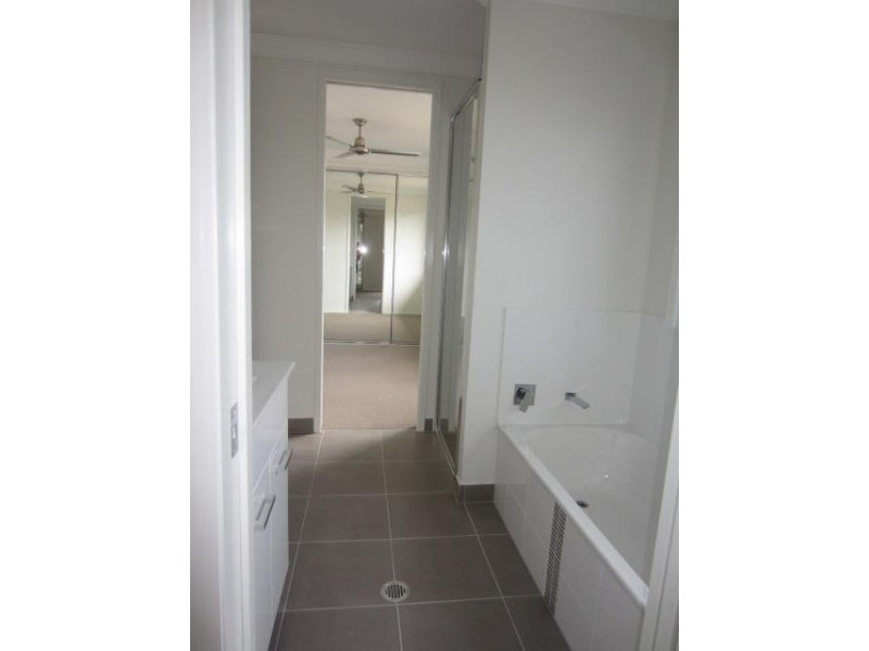 1/24 Limestone Crescent, Condon QLD 4815