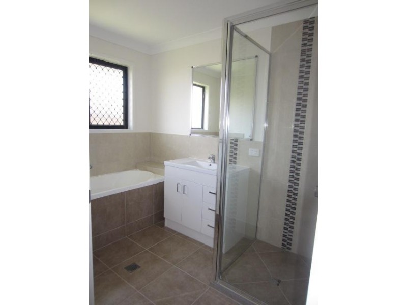 20a Stella Street, Kelso QLD 4815