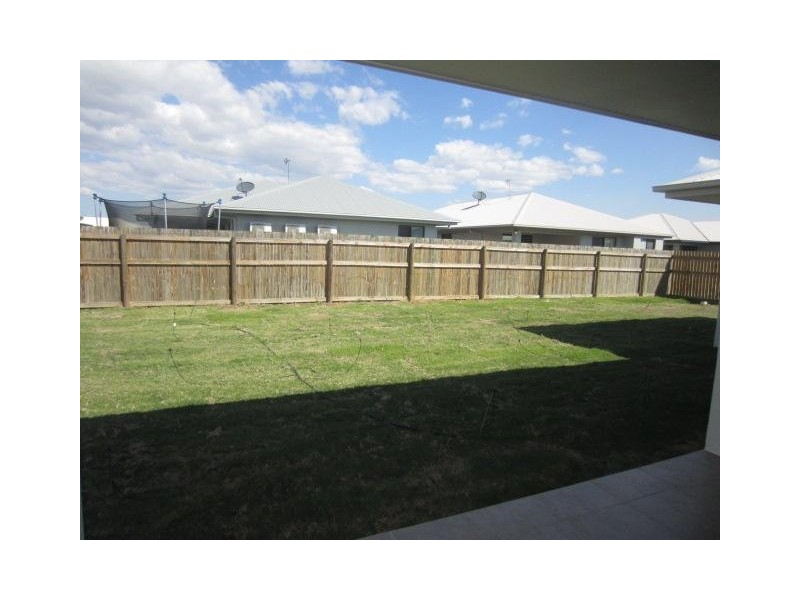 20a Stella Street, Kelso QLD 4815