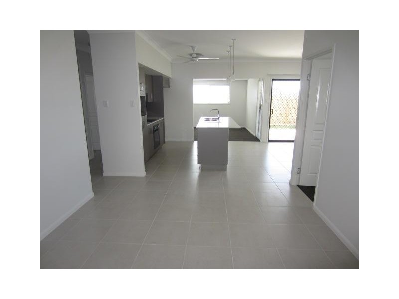 10 Dahlia Street, Burdell QLD 4818