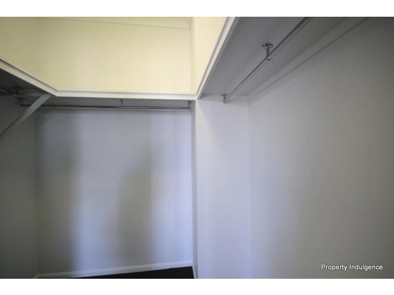 10 Dahlia Street, Burdell QLD 4818