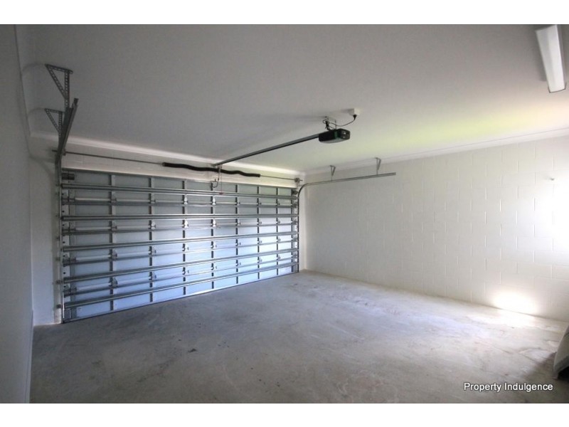 10 Dahlia Street, Burdell QLD 4818