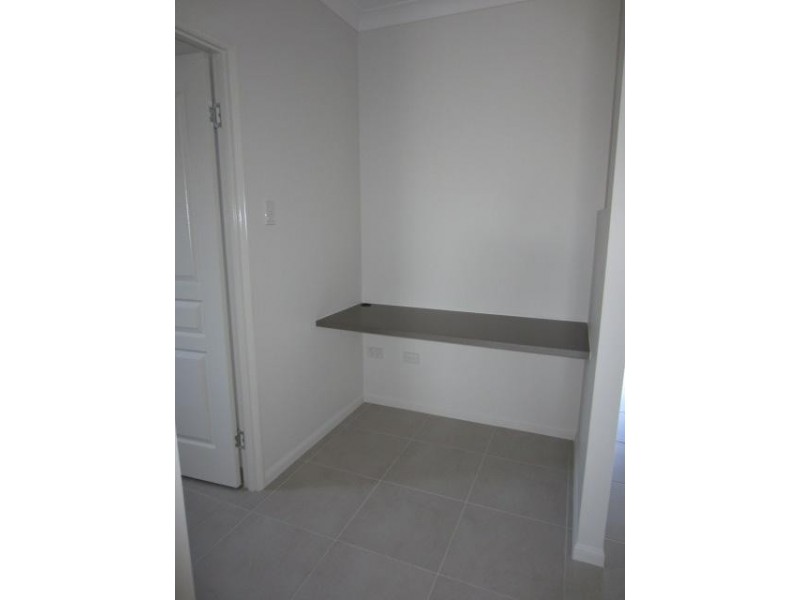 10 Dahlia Street, Burdell QLD 4818