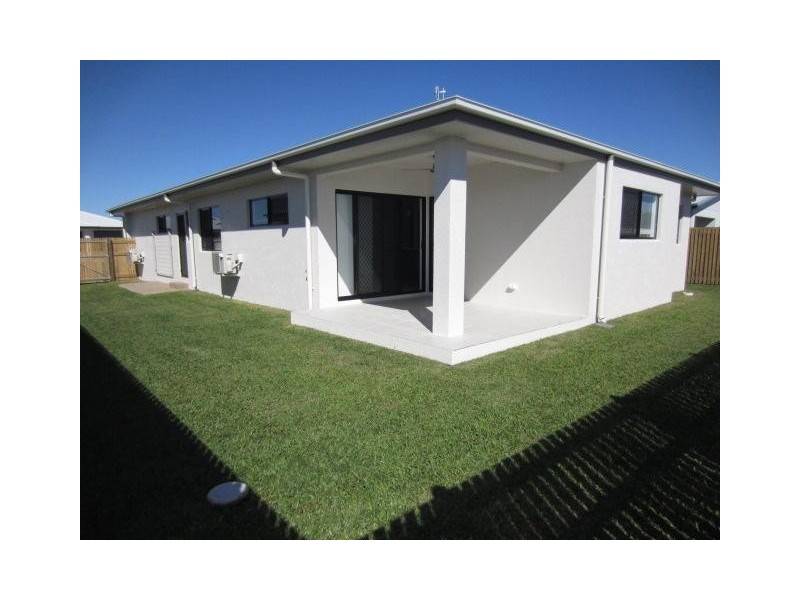 10 Dahlia Street, Burdell QLD 4818