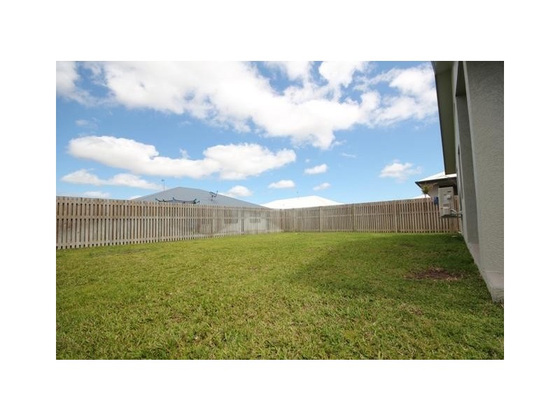 5 Jarvis Street, Burdell QLD 4818