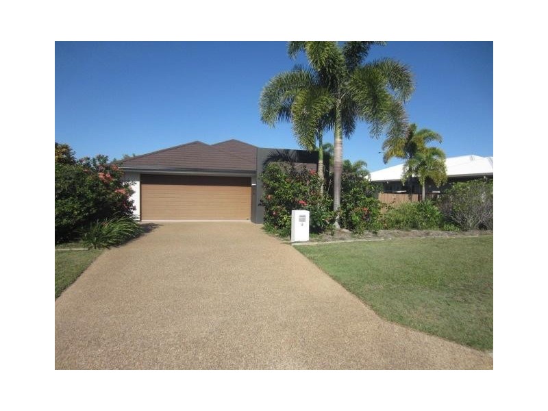 9 Shutehaven Circuit, Bushland Beach QLD 4818