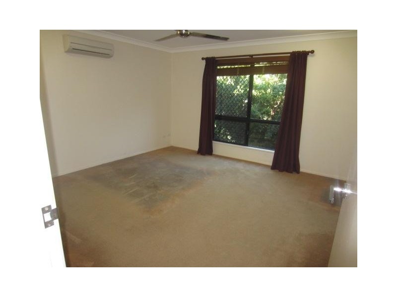 9 Shutehaven Circuit, Bushland Beach QLD 4818