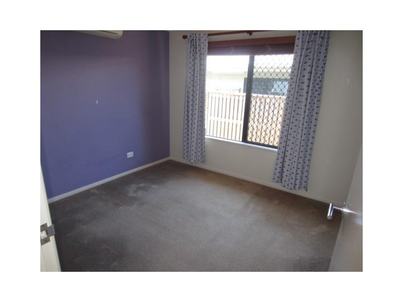 9 Shutehaven Circuit, Bushland Beach QLD 4818