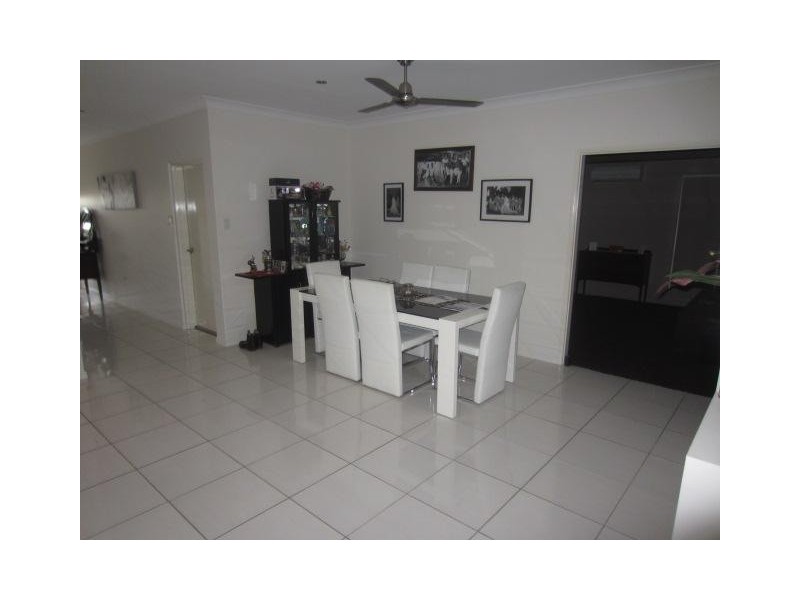 50 Ningaloo Crescent, Burdell QLD 4818