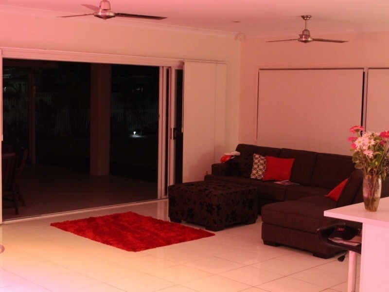 50 Ningaloo Crescent, Burdell QLD 4818