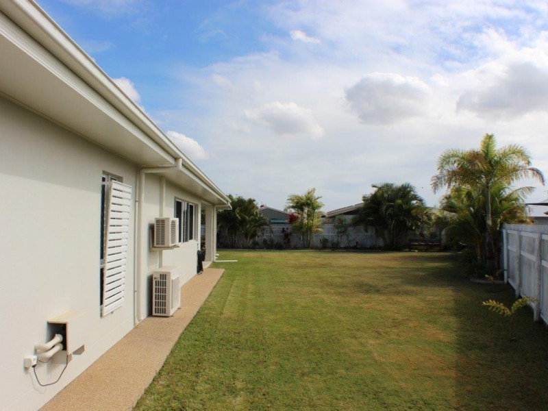 50 Ningaloo Crescent, Burdell QLD 4818