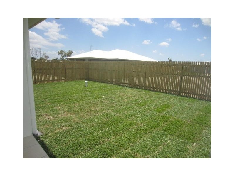 31 Bulla Place, Kelso QLD 4815