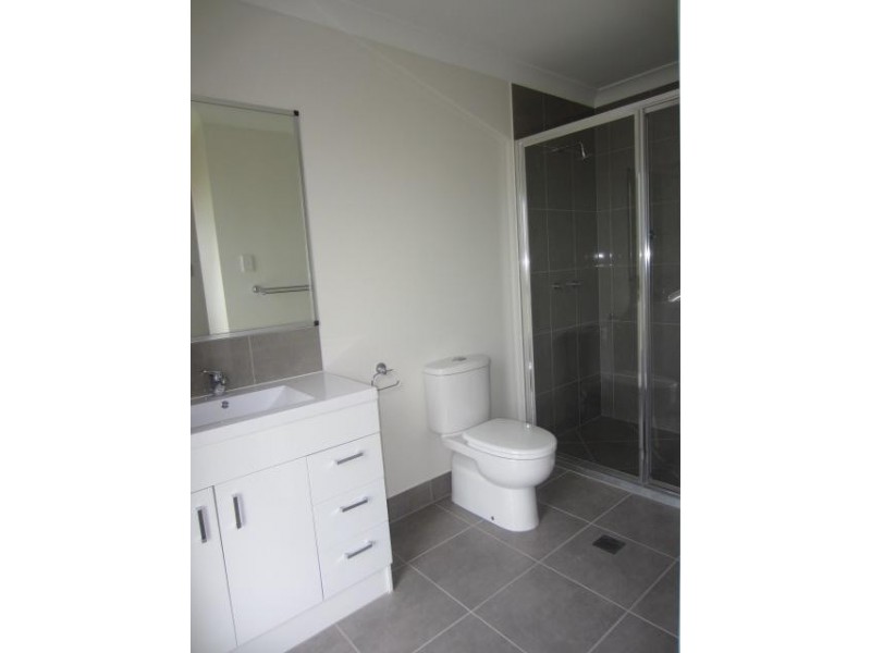 15 Barklya Street, Mount Low QLD 4818