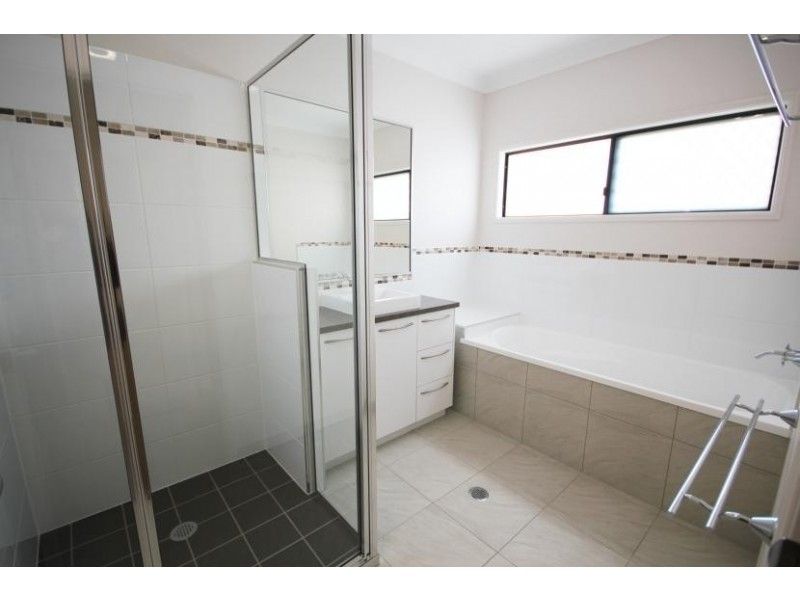 14 Makena Street, Burdell QLD 4818