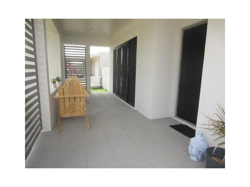 12 Blackmoor Prominade, Shaw QLD 4818