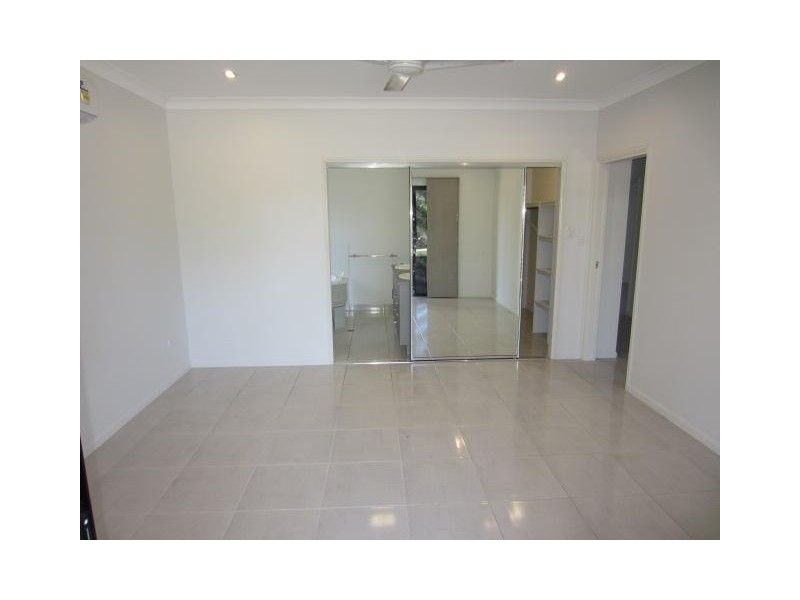 12 Blackmoor Prominade, Shaw QLD 4818