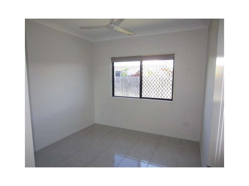 12 Blackmoor Prominade, Shaw QLD 4818