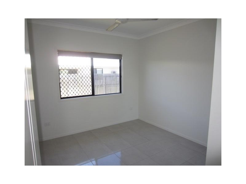 12 Blackmoor Prominade, Shaw QLD 4818