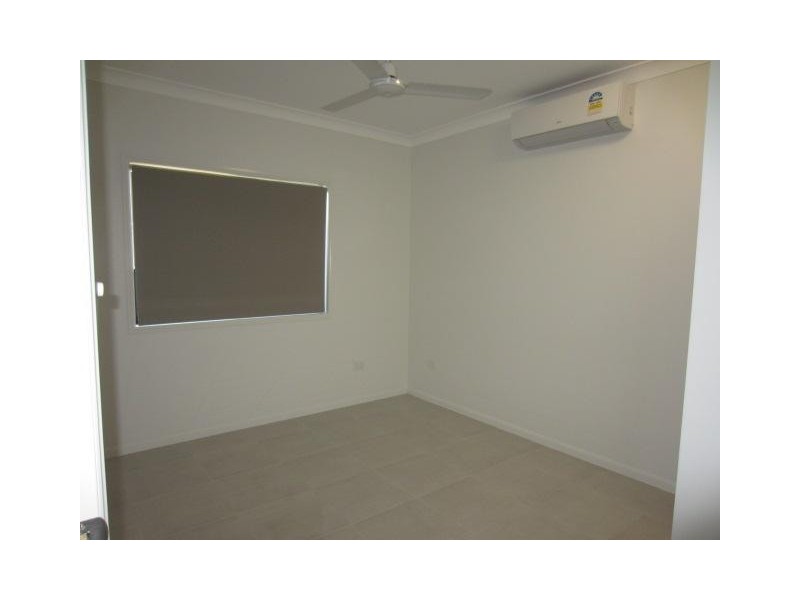 12 Blackmoor Prominade, Shaw QLD 4818