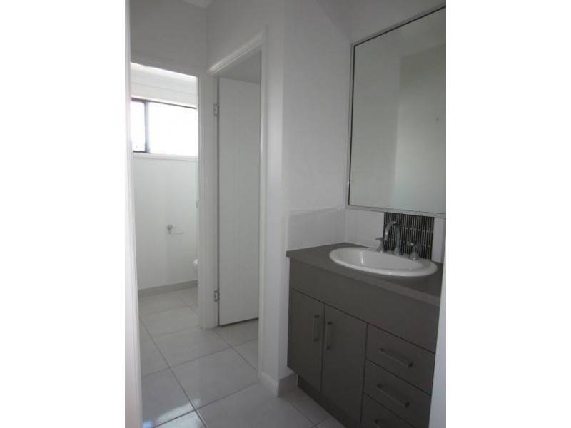 12 Blackmoor Prominade, Shaw QLD 4818